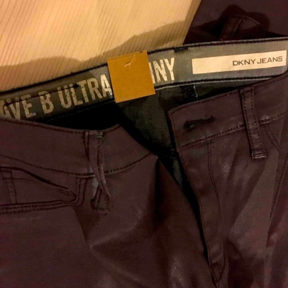 NWT DKNY 🌺ULTRA SKINNY JEANS 4 👖